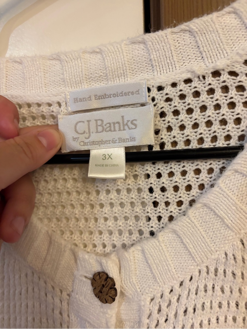 Women’s C.J. Banks White Coastal Hand Embroided Hawaiian Flower Cardigan Size 3X - Picture 3 of 7